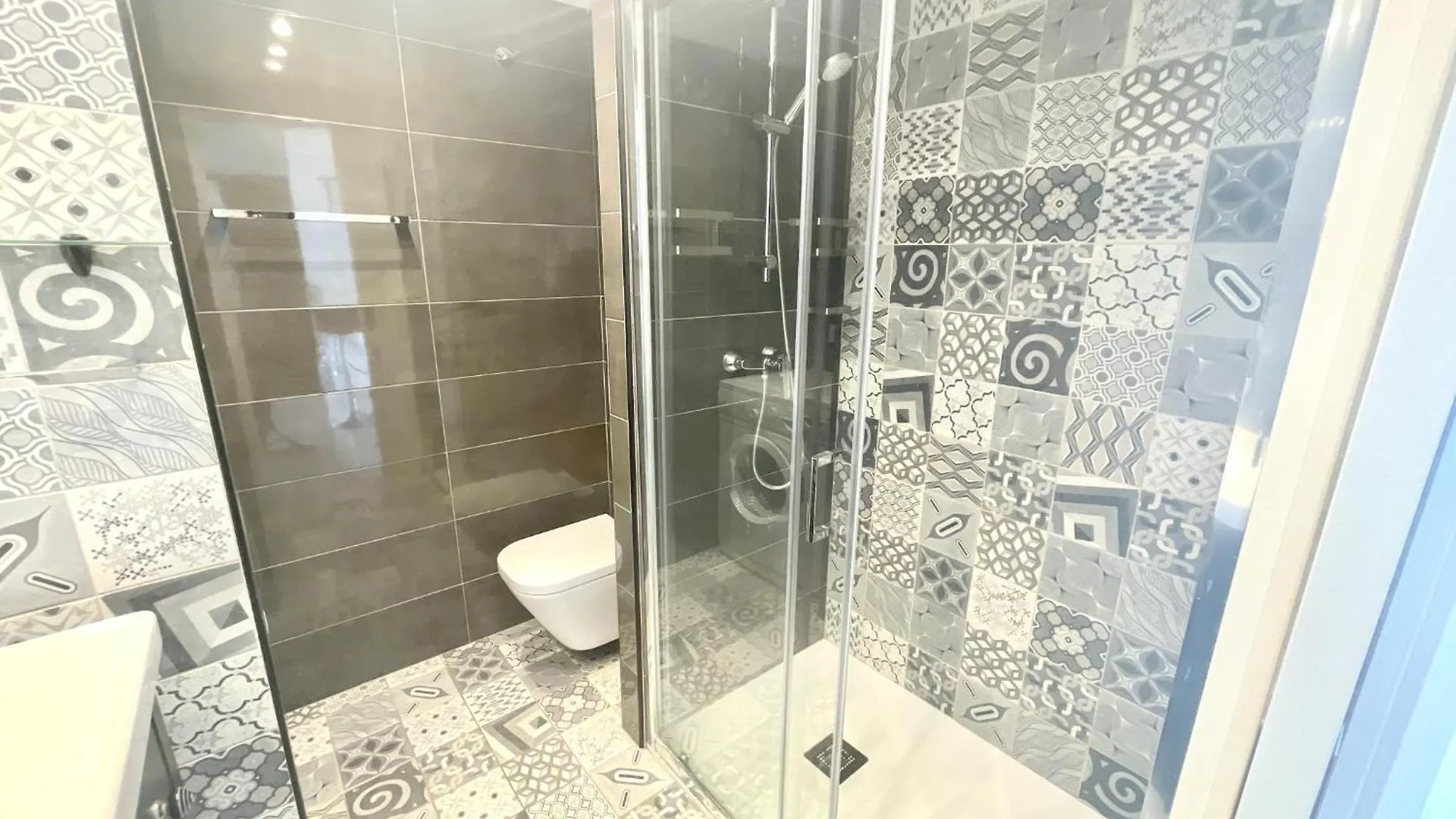 Delfin 7D Apartment Roses